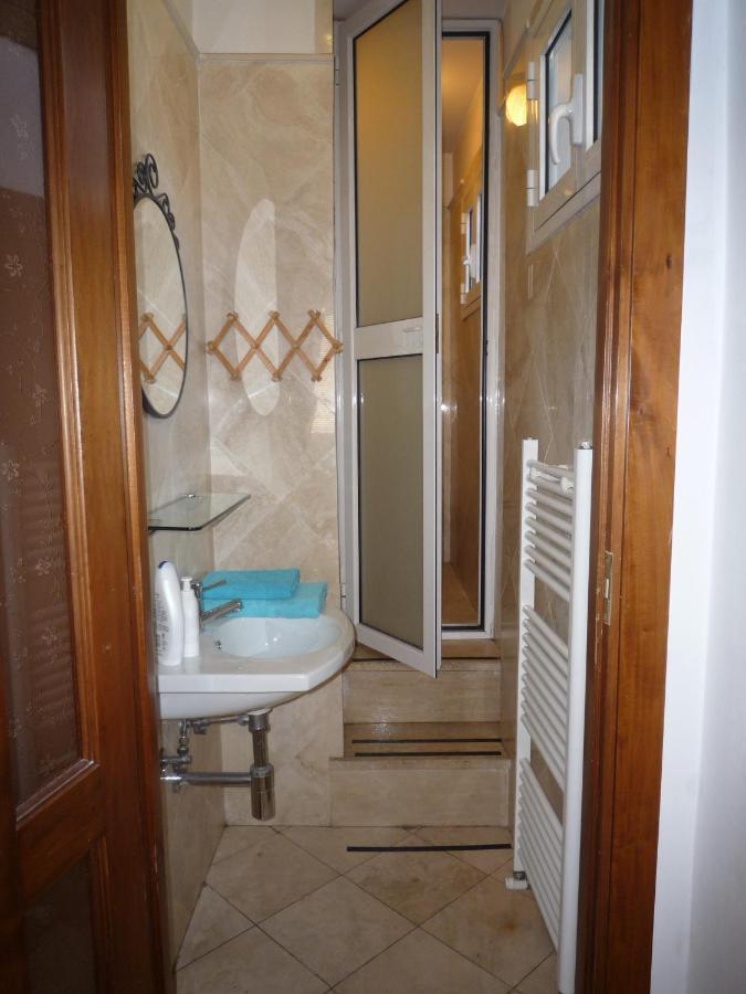 Residenza Mucha Appartamento Roma Camera foto